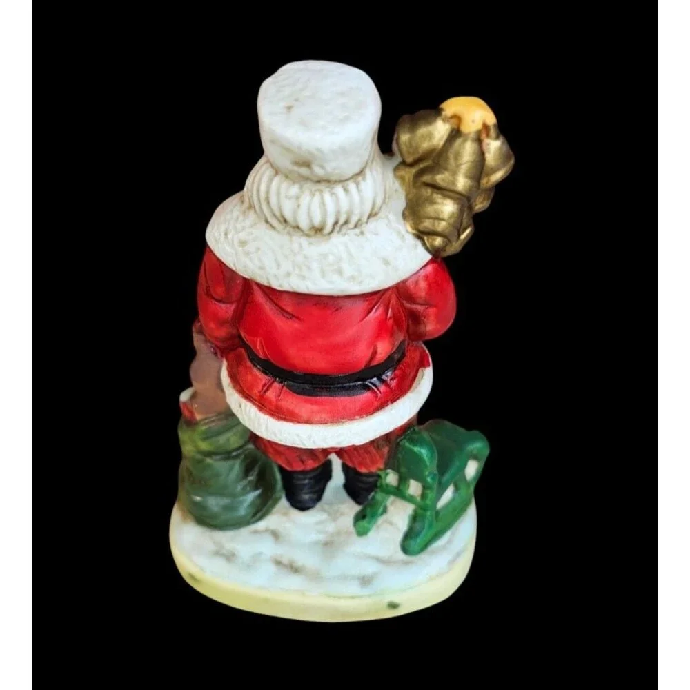 Santa's of the Nations Russia Porcelain Figurine NIB Hand Painted Christmas 8914